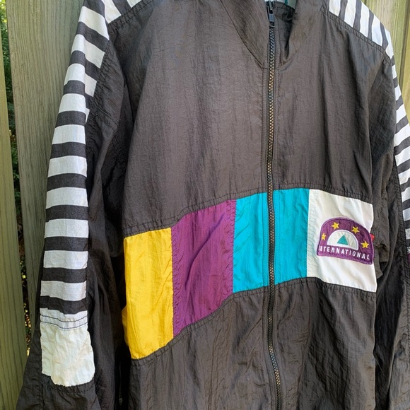 Vintage International Sport By Van Heusen Nylon Windbreaker Jacket - Picture 5 of 5